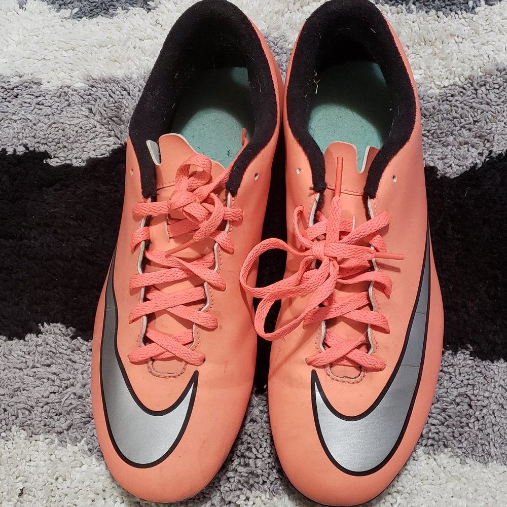 Nike shoes